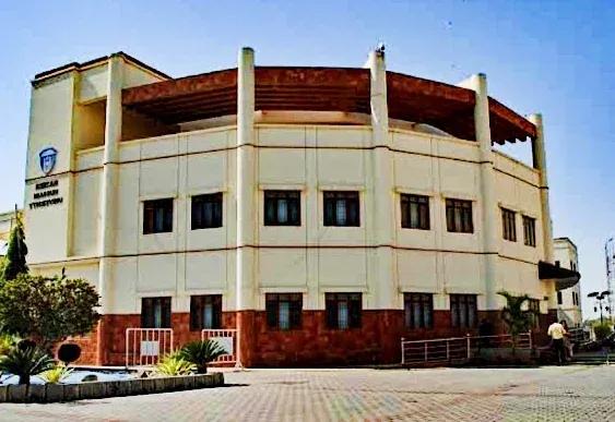 campus-logo